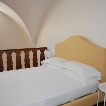 Palazzo Della Contessa - Suites & Breakfast Лечче Экстерьер фото