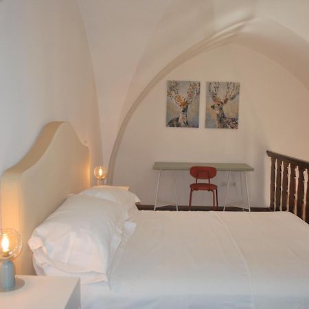 Palazzo Della Contessa - Suites & Breakfast Лечче Экстерьер фото
