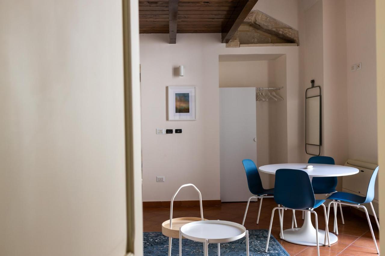 Palazzo Della Contessa - Suites & Breakfast Лечче Экстерьер фото
