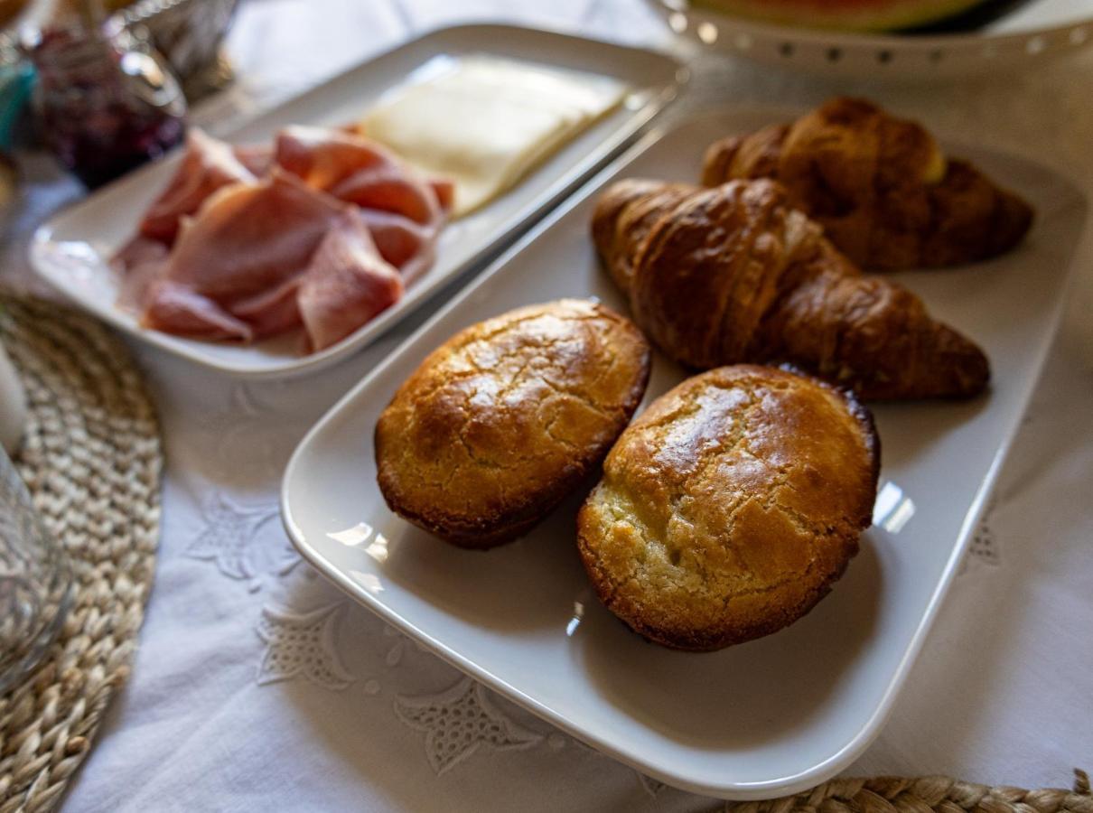 Palazzo Della Contessa - Suites & Breakfast Лечче Экстерьер фото