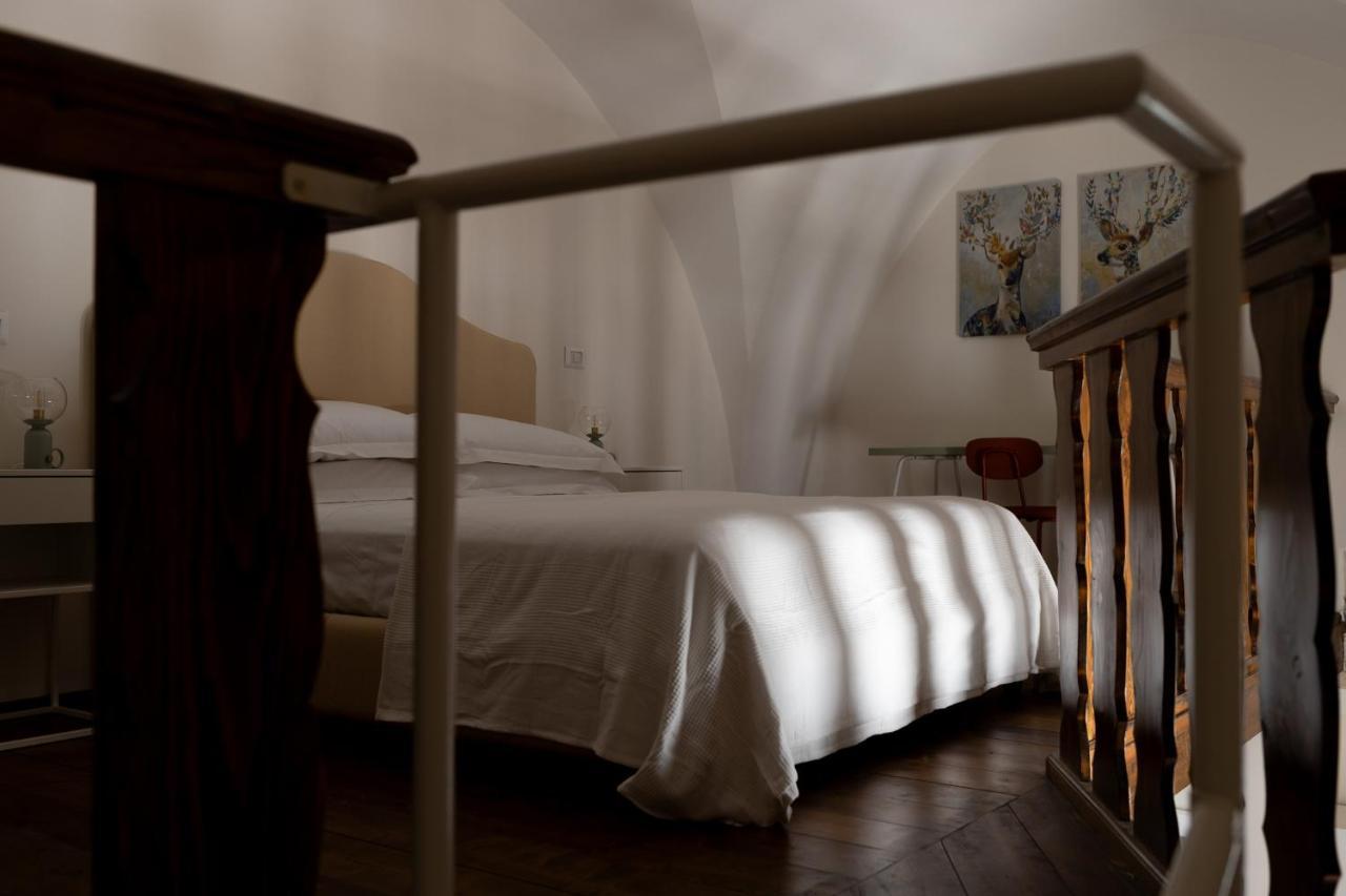 Palazzo Della Contessa - Suites & Breakfast Лечче Экстерьер фото