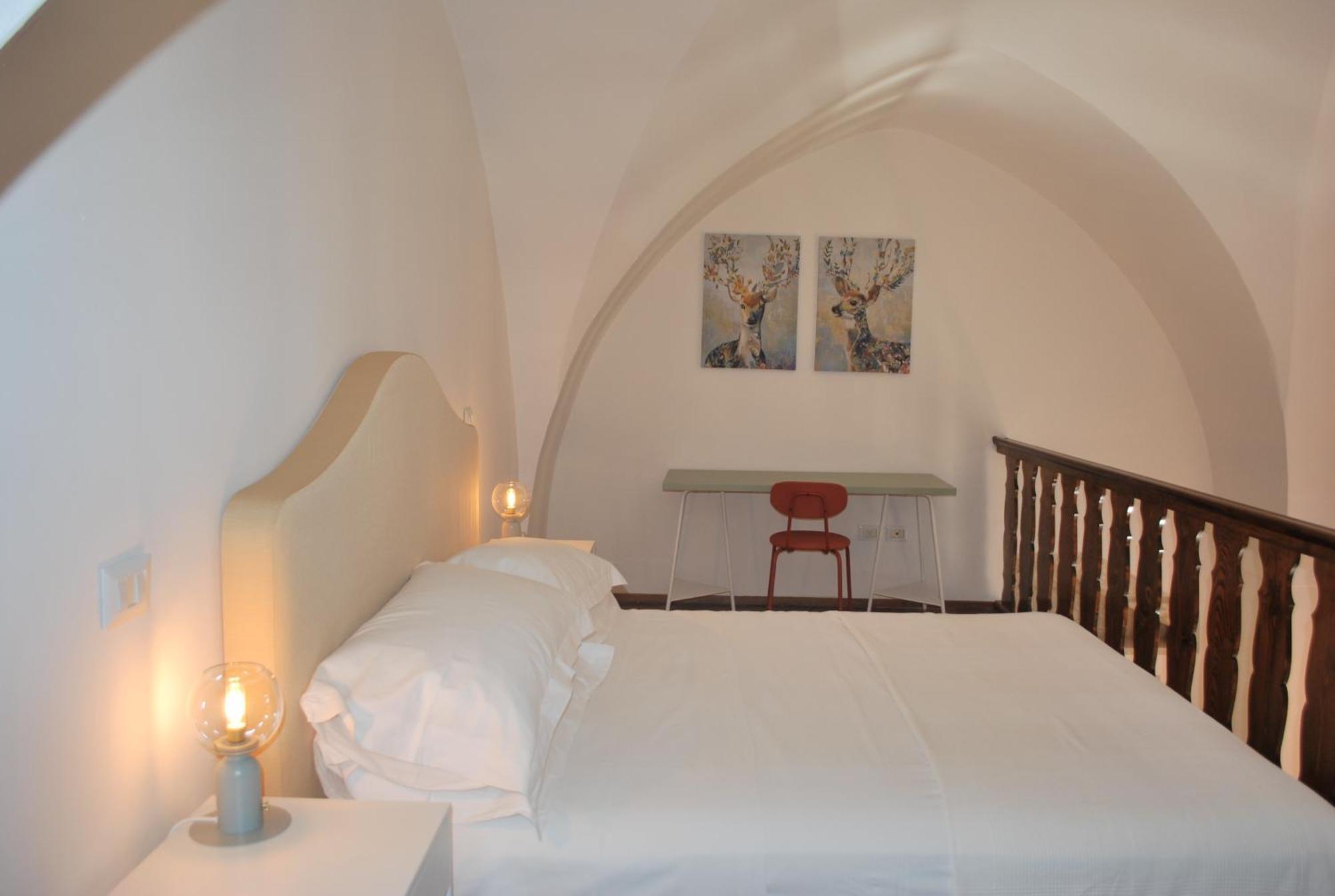 Palazzo Della Contessa - Suites & Breakfast Лечче Экстерьер фото
