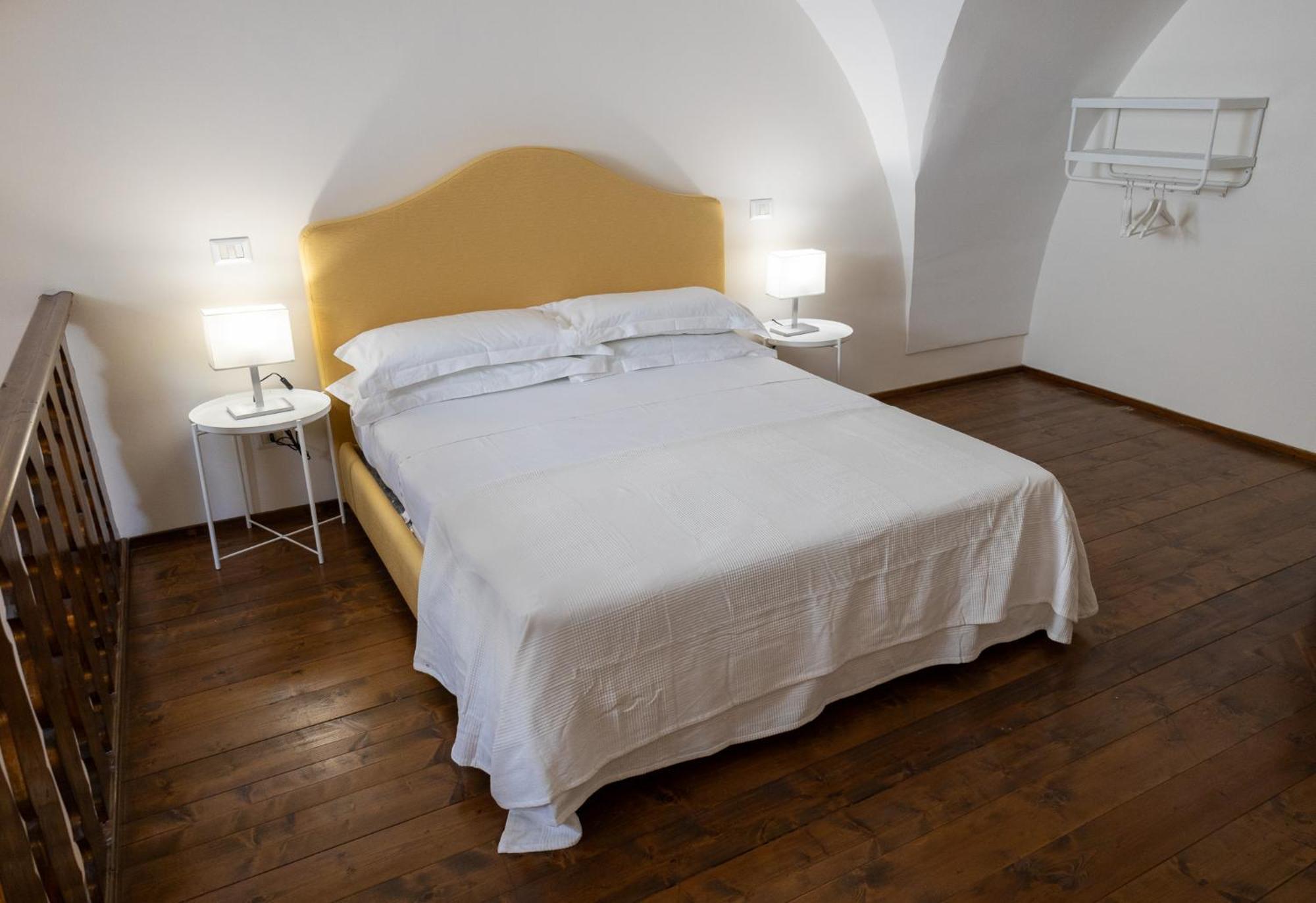 Palazzo Della Contessa - Suites & Breakfast Лечче Экстерьер фото
